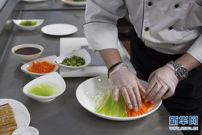 昆明美食地图更新：探索新口味与老味道的交织
